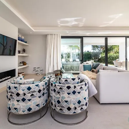 Villa Extravagant 5-bdrm - Heated Pool&gym