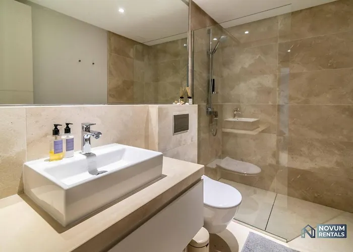 빌라 Extravagant 5-bdrm - Heated Pool & Gym